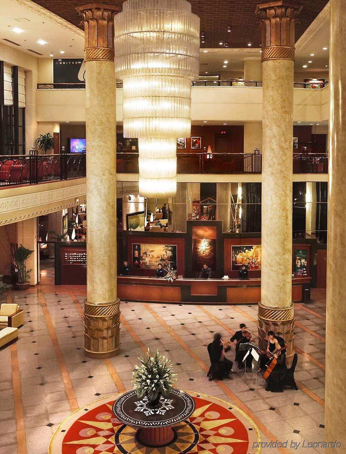 Hilton Hanoi Opera Interior photo